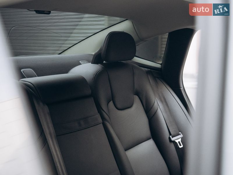 Седан Volvo S90 2016 в Києві