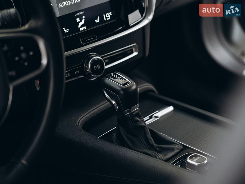 Седан Volvo S90 2016 в Києві