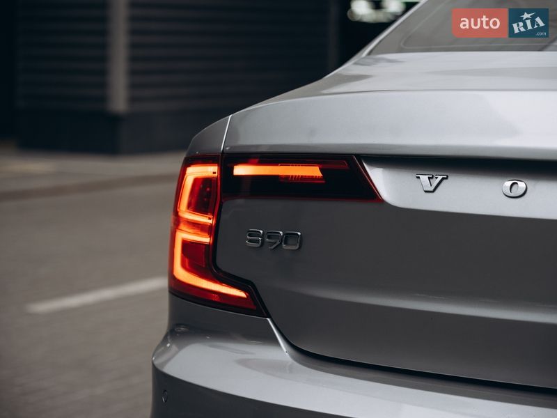 Седан Volvo S90 2016 в Києві