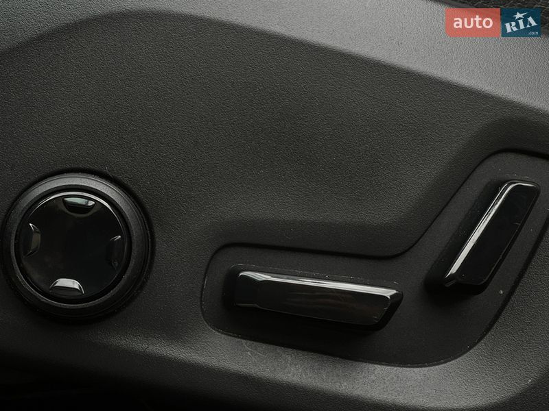 Седан Volvo S90 2017 в Львове