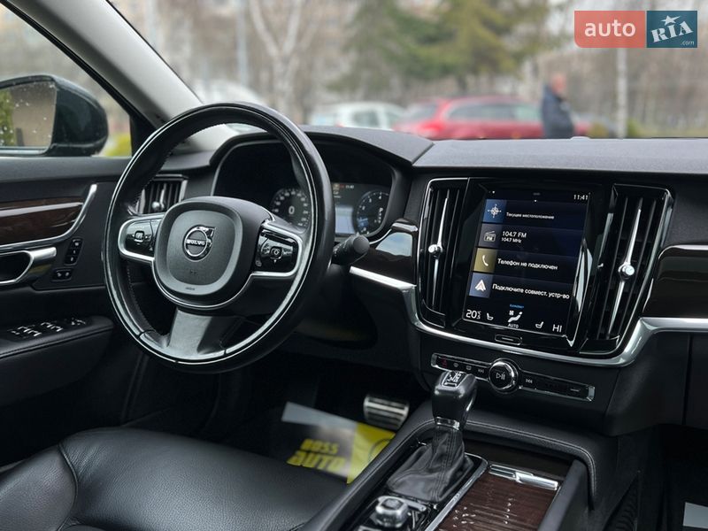 Седан Volvo S90 2017 в Львове