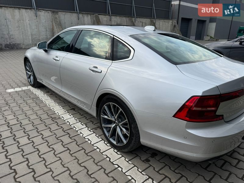Седан Volvo S90 2017 в Ивано-Франковске
