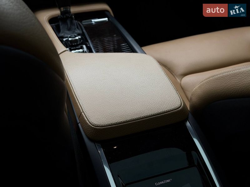 Седан Volvo S90 2017 в Кривом Роге
