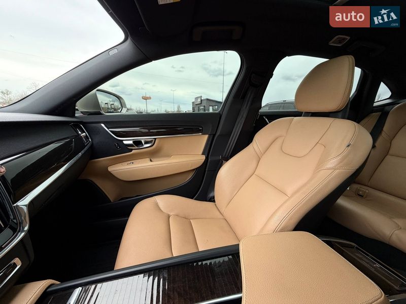 Седан Volvo S90 2017 в Кривом Роге