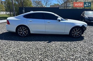 Седан Volvo S90 2017 в Владимире