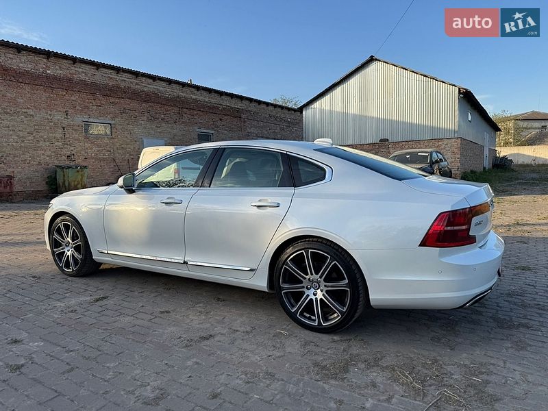 Седан Volvo S90 2017 в Ровно