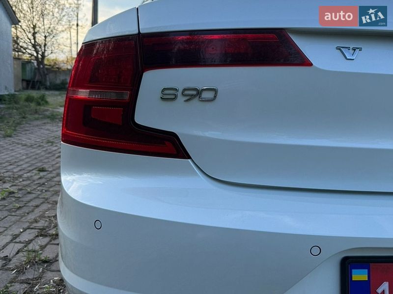 Седан Volvo S90 2017 в Ровно