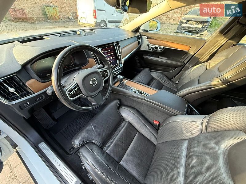 Седан Volvo S90 2017 в Ровно