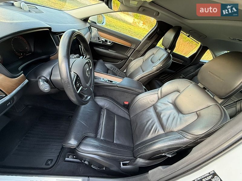 Седан Volvo S90 2017 в Ровно