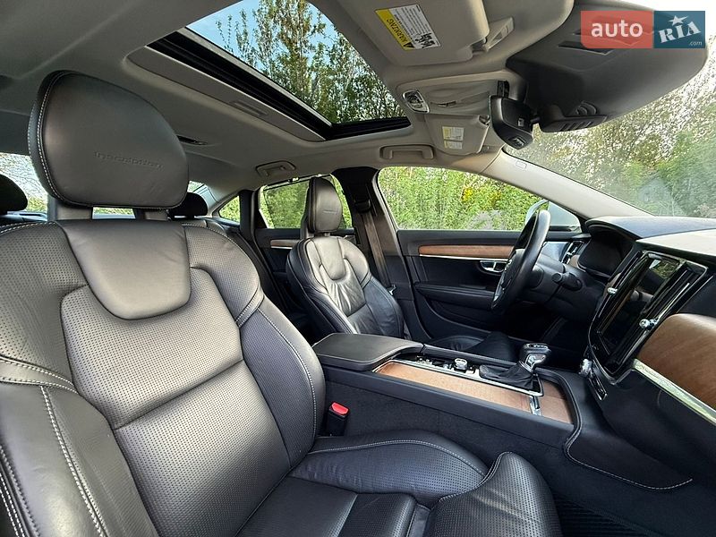 Седан Volvo S90 2017 в Ровно