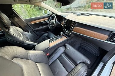 Седан Volvo S90 2017 в Ровно