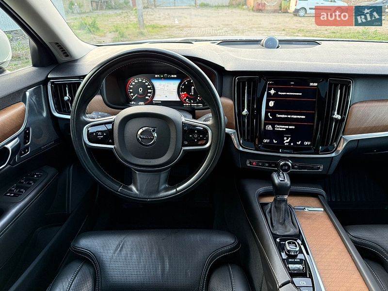 Седан Volvo S90 2017 в Ровно