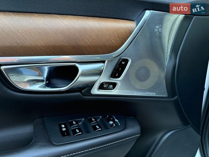 Седан Volvo S90 2017 в Ровно