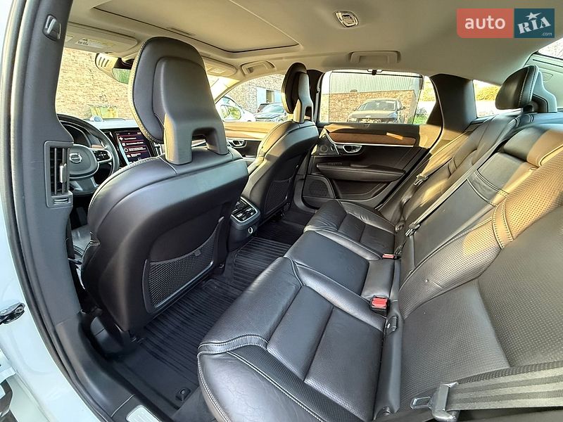 Седан Volvo S90 2017 в Ровно