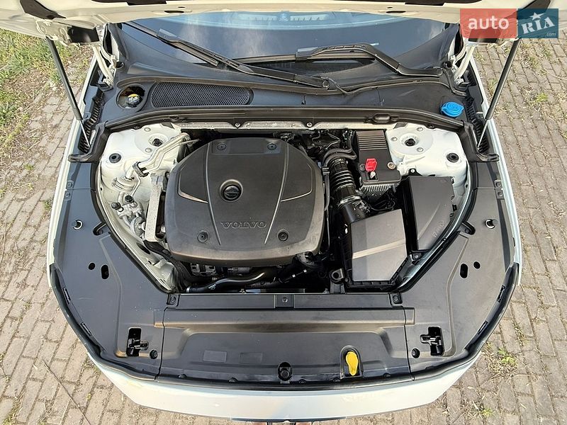 Седан Volvo S90 2017 в Ровно