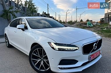 Седан Volvo S90 2018 в Рівному