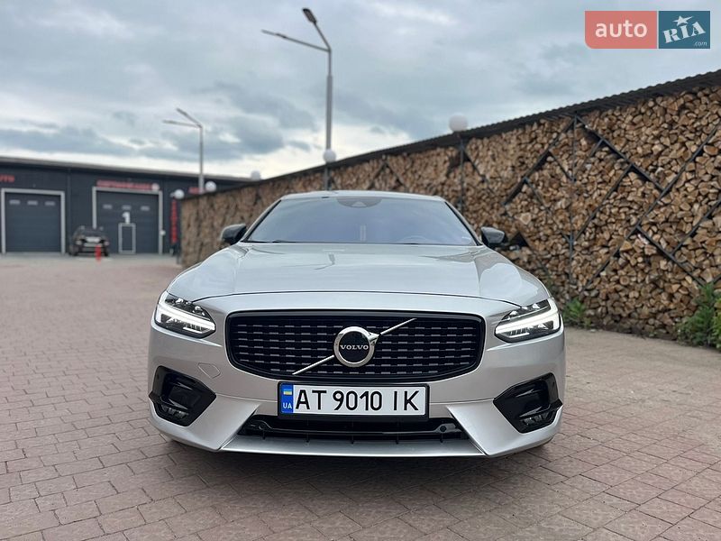 Седан Volvo S90 2020 в Ивано-Франковске