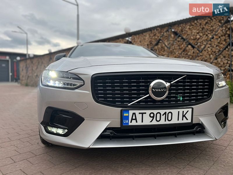 Седан Volvo S90 2020 в Ивано-Франковске