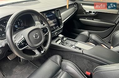 Седан Volvo S90 2020 в Ивано-Франковске