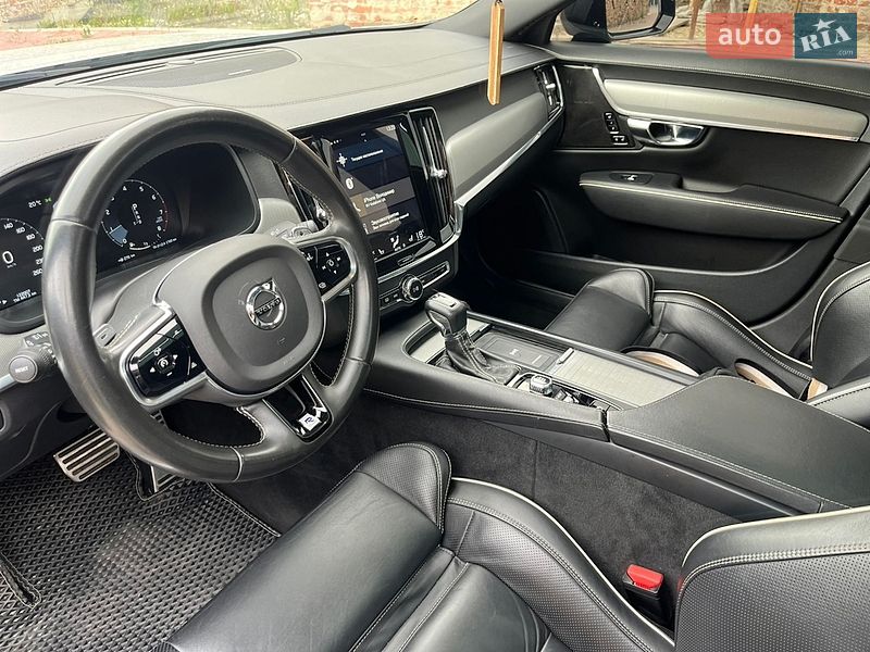Седан Volvo S90 2020 в Ивано-Франковске