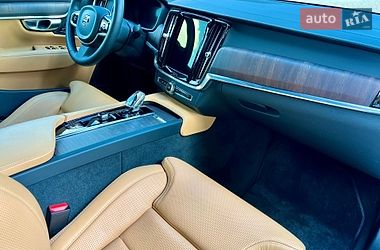 Седан Volvo S90 2022 в Киеве