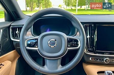 Седан Volvo S90 2022 в Киеве
