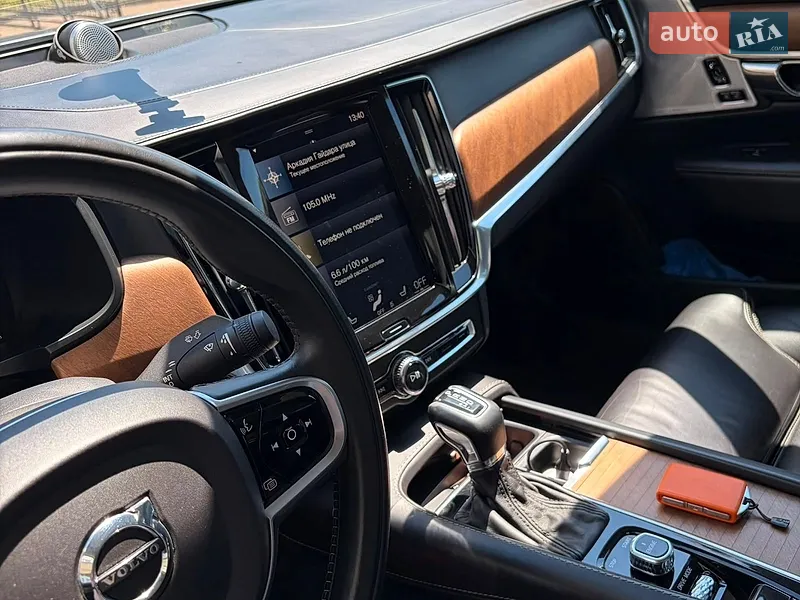 Volvo S90 2016 VIN YV1PS68BCH1005300 фото оголошення 10 з 62