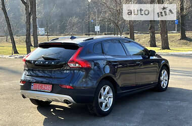 Хэтчбек Volvo V40 Cross Country 2013 в Киеве