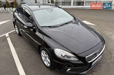 Хэтчбек Volvo V40 Cross Country 2014 в Киеве