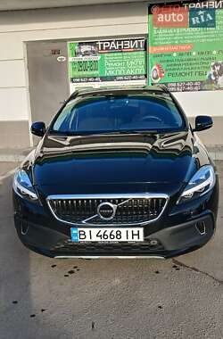 Хэтчбек Volvo V40 Cross Country 2018 в 
