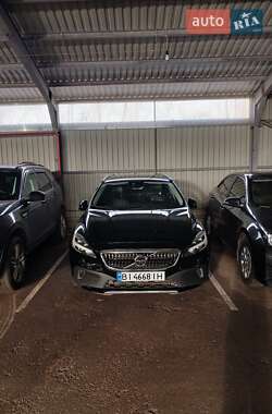Хэтчбек Volvo V40 Cross Country 2018 в 