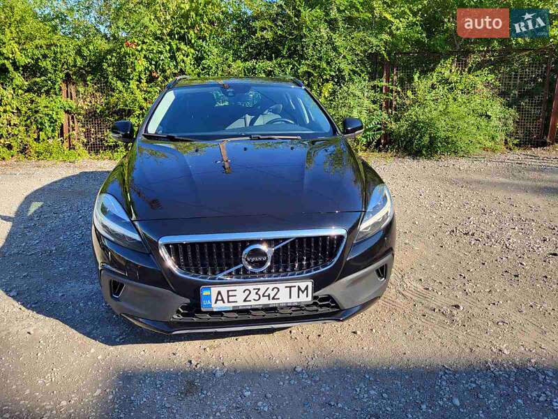 Хэтчбек Volvo V40 Cross Country 2017 в Днепре