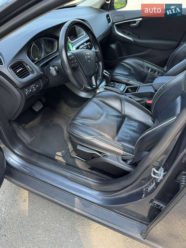 Хетчбек Volvo V40 Cross Country 2014 в Луцьку фото 27 Хетчбек Volvo V40 Cross Country 2014 в Луцьку