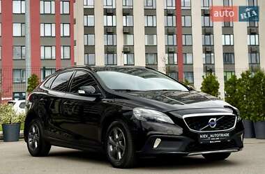 Хэтчбек Volvo V40 Cross Country 2014 в 