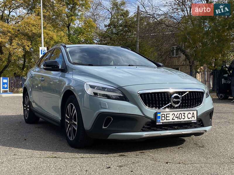 Хэтчбек Volvo V40 Cross Country 2017 в Николаеве фото 3 Хэтчбек Volvo V40 Cross Country 2017 в Николаеве