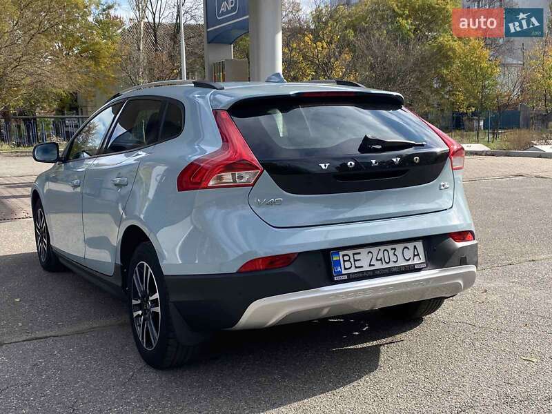 Хэтчбек Volvo V40 Cross Country 2017 в Николаеве фото 17 Хэтчбек Volvo V40 Cross Country 2017 в Николаеве