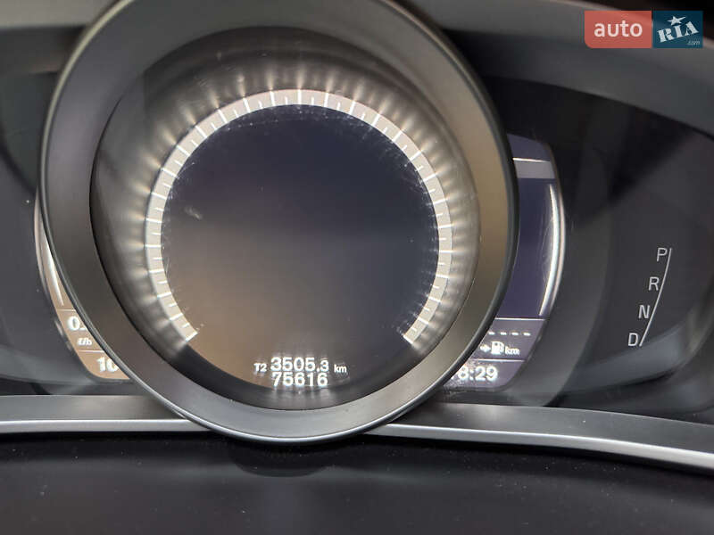 Хетчбек Volvo V40 Cross Country 2016 в Трускавці