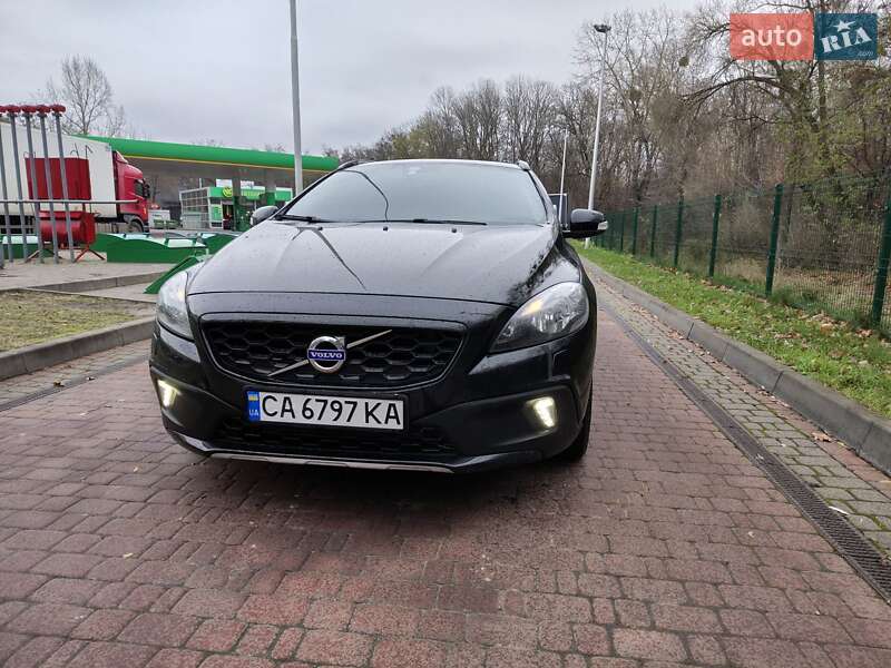 Хэтчбек Volvo V40 Cross Country 2014 в Киеве