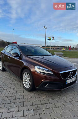 Хетчбек Volvo V40 Cross Country 2016 в Києві