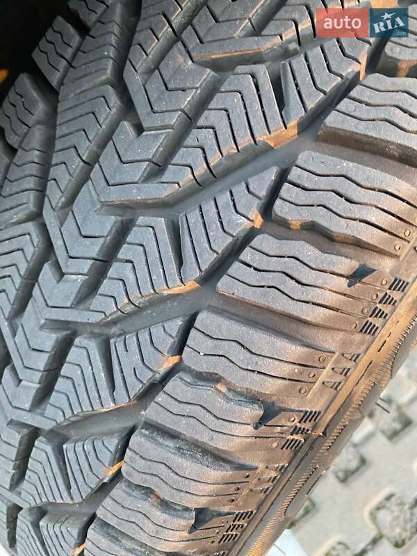 Хетчбек Volvo V40 Cross Country 2019 в Києві