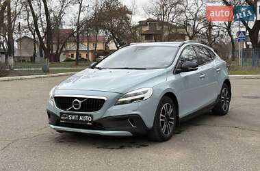 Хетчбек Volvo V40 Cross Country 2017 в Миколаєві