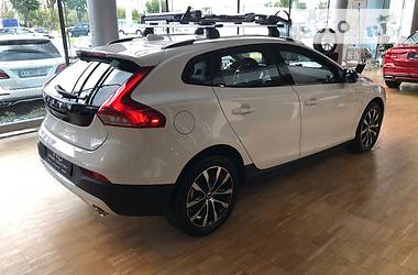 Хэтчбек Volvo V40 2019 в Киеве