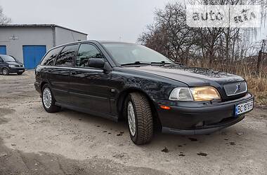 Универсал Volvo V40 1997 в Львове