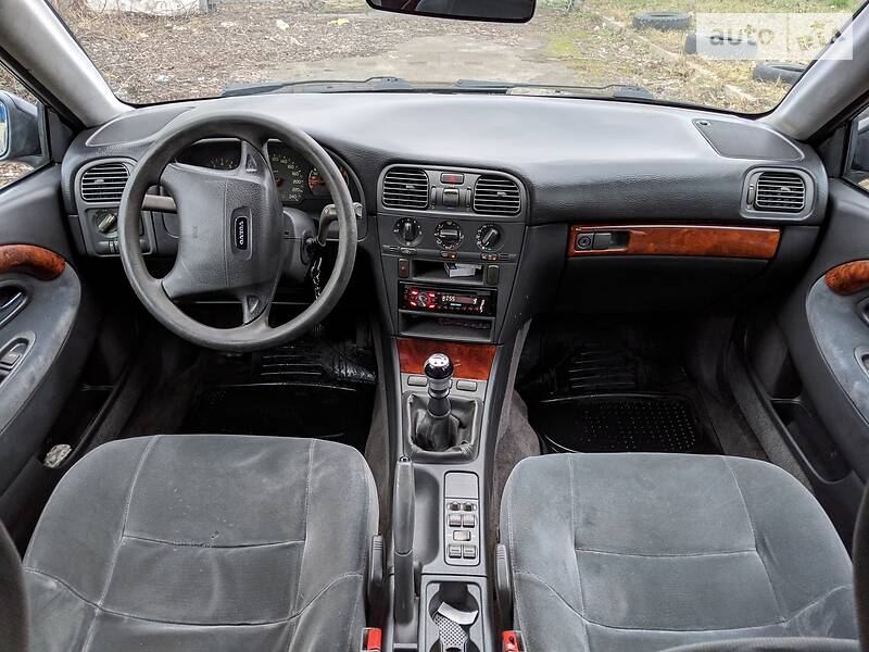 Універсал Volvo V40 1997 в Львові