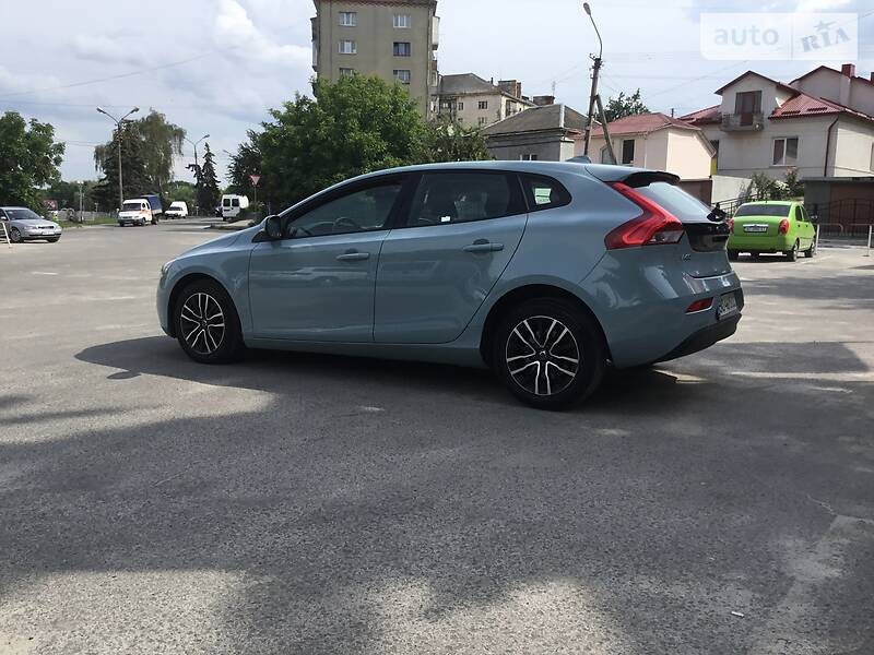 Хетчбек Volvo V40 2016 в Тернополі фото 8 Хетчбек Volvo V40 2016 в Тернополі