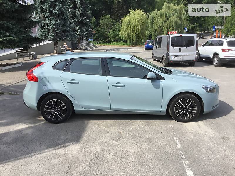 Хетчбек Volvo V40 2016 в Тернополі фото 11 Хетчбек Volvo V40 2016 в Тернополі