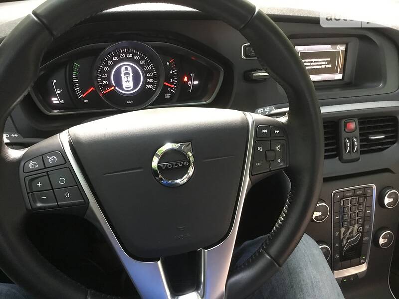 Хетчбек Volvo V40 2016 в Тернополі фото 23 Хетчбек Volvo V40 2016 в Тернополі