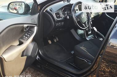 Хэтчбек Volvo V40 2012 в Борисполе