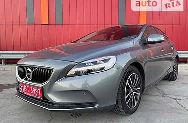 Хетчбек Volvo V40 2018 в Києві