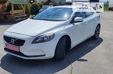 Хетчбек Volvo V40 2013 в Жовкві